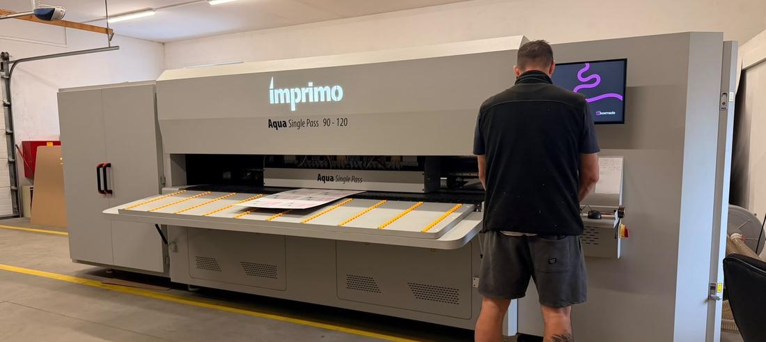 Our digital press in Jablonica – printing full colour straight onto corrugated board.